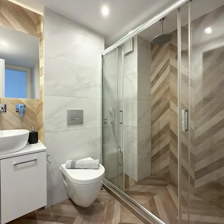 Apartmán Luxury Downtown With Seaview E2 *